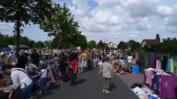 Bild vom BUND Flohmarkt Groß-Umstadt im Juni jeden Jahres